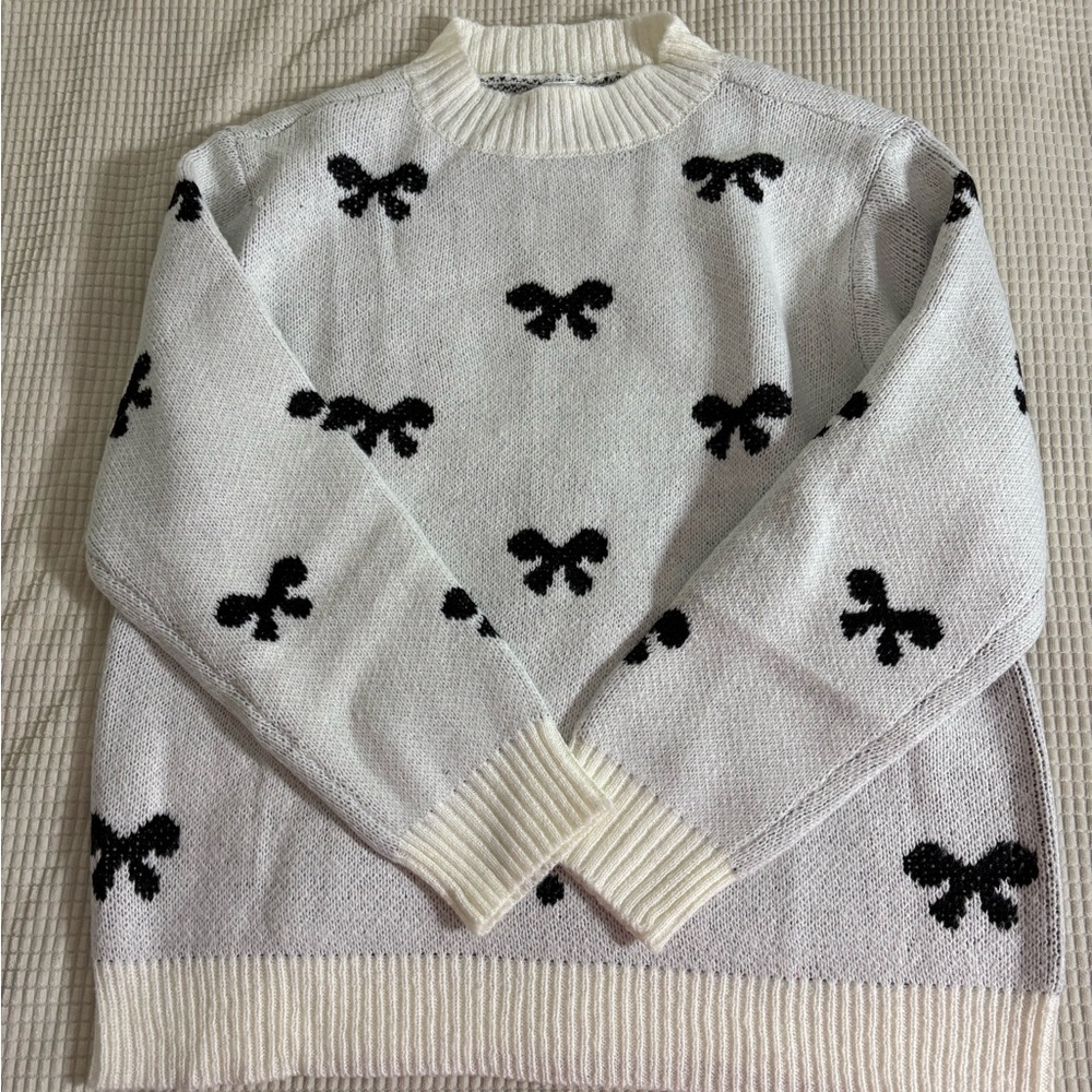 NWOT White Bow Knit Sweater - Coquette Y2K Style - Size M